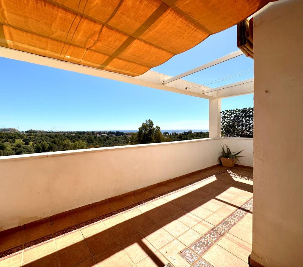 Moderno Apartamento Con Preciosas Vistas Al Mar En Urbanizacion Con Piscina - Rio Real 11 2G マルベーリャ エクステリア 写真
