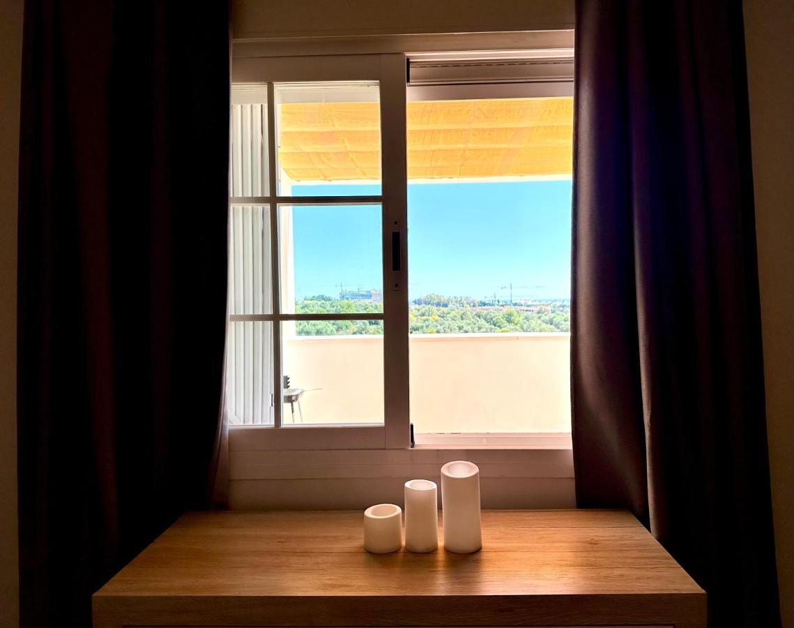 Moderno Apartamento Con Preciosas Vistas Al Mar En Urbanizacion Con Piscina - Rio Real 11 2G マルベーリャ エクステリア 写真