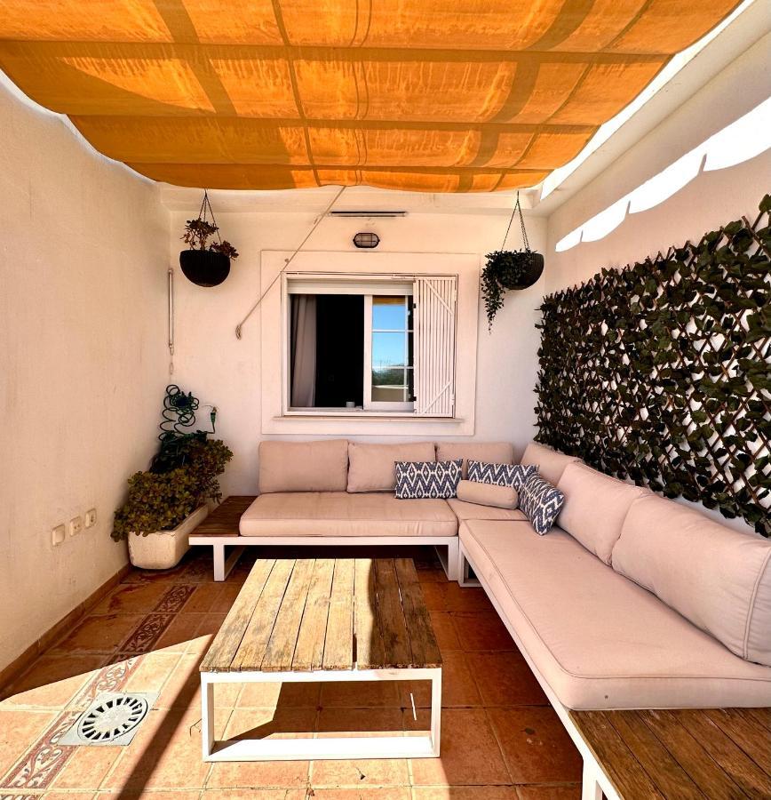 Moderno Apartamento Con Preciosas Vistas Al Mar En Urbanizacion Con Piscina - Rio Real 11 2G マルベーリャ エクステリア 写真