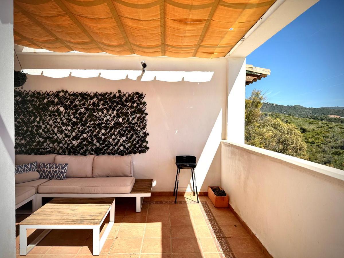 Moderno Apartamento Con Preciosas Vistas Al Mar En Urbanizacion Con Piscina - Rio Real 11 2G マルベーリャ エクステリア 写真